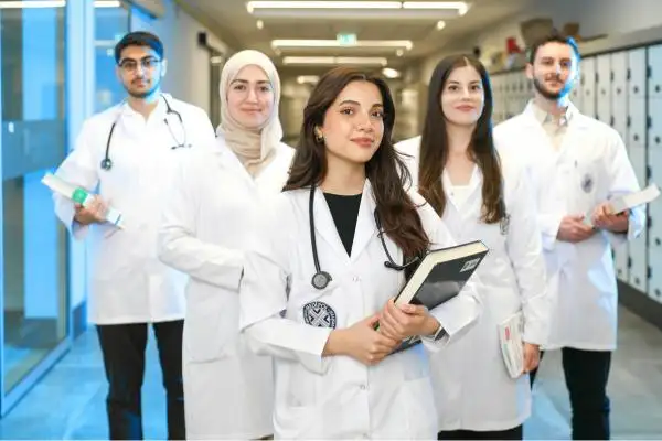 Healthcare Careers - Medical and healthcare professionals